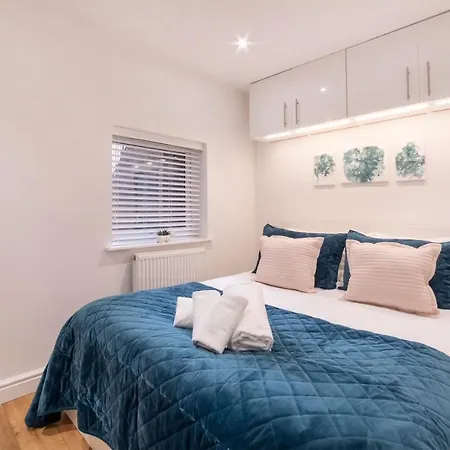 Henry Court 1 * York